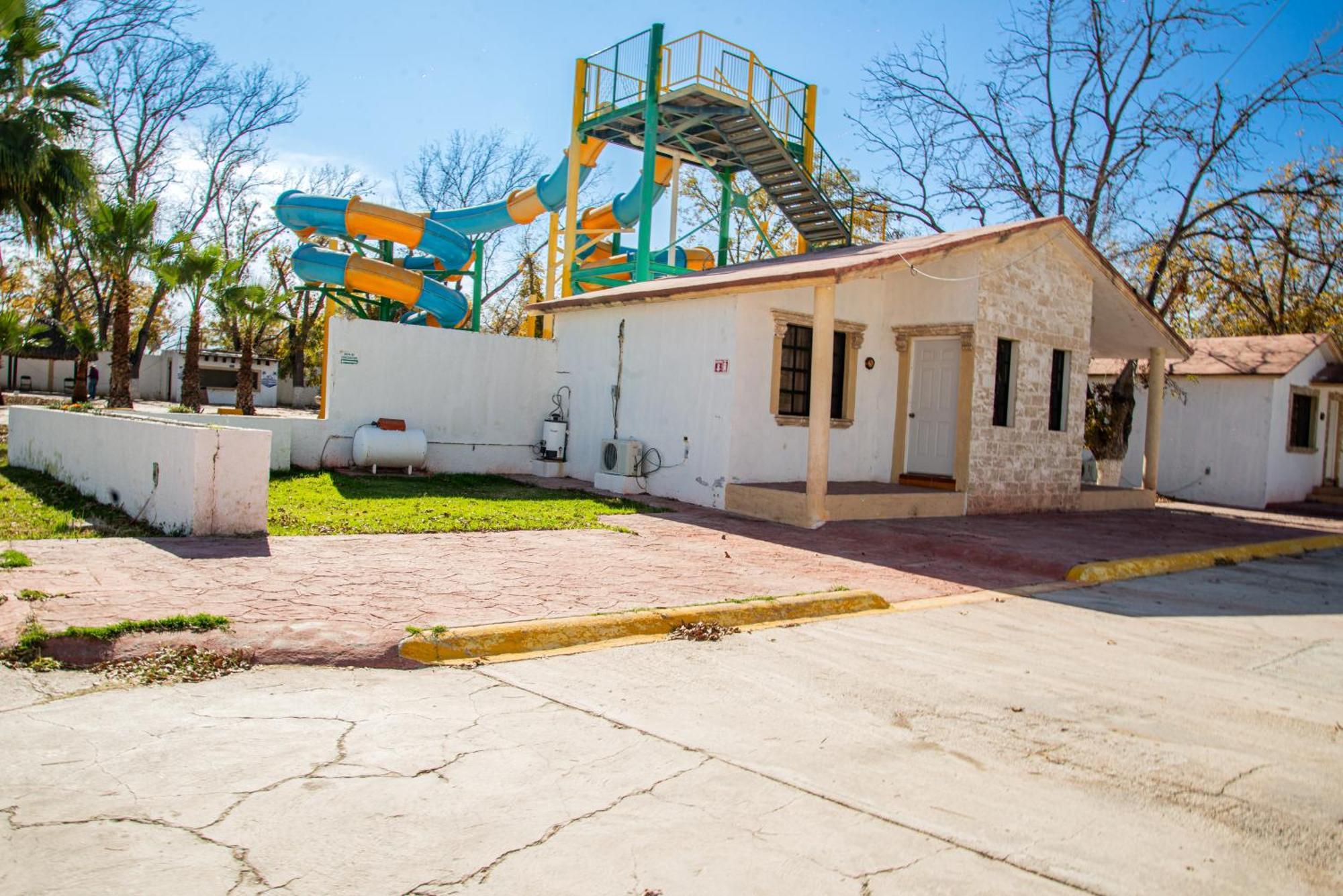 Hotel Pueblo Viejo Parras de la Fuente Exterior foto